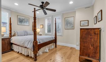 42 Bayside Dr, Atlantic Highlands, NJ 07716