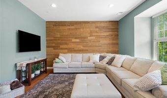 1004 Pointe View Dr, Adams Twp., PA 16046
