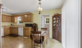 432 2nd St, Big Sandy, TN 38221