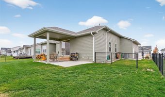 705 35th St SW, Altoona, IA 50009