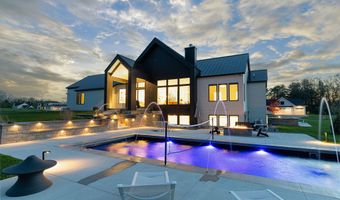 5044 Hickory Pointe Woods SE, Ada, MI 49301