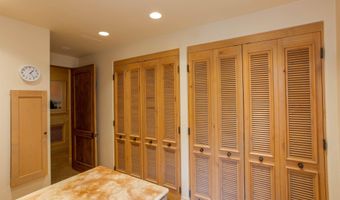 7206 Aviara Dr, Carlsbad, CA 92011