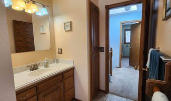 6707 Sonora Way, Bismarck, ND 58503