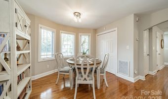 2823 Whiting Ave, Charlotte, NC 28205
