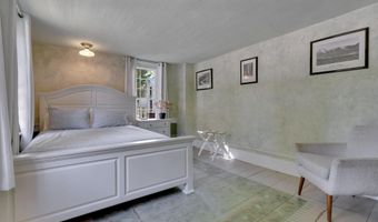 992 Pequawket Trl, Baldwin, ME 04091