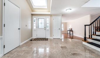 1369 Nykiel Ct, Ballwin, MO 63011