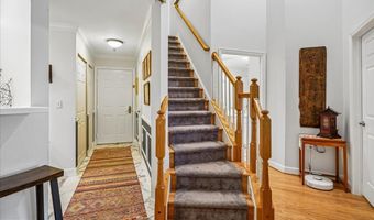 2330 14TH St N 407, Arlington, VA 22201