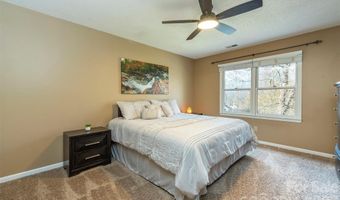 46 Foxberry Dr, Arden, NC 28704