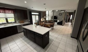 3621 Bunker Hill Dr, Algonquin, IL 60102