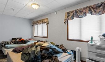 320 7th Ave E, Alexandria, MN 56308