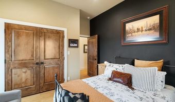 800 Fox Rd, Millsap, TX 76066