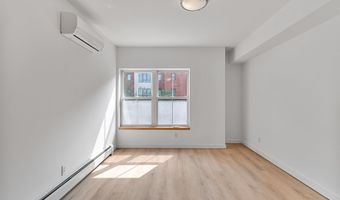 193 St. Paul St 101, Burlington, VT 05401