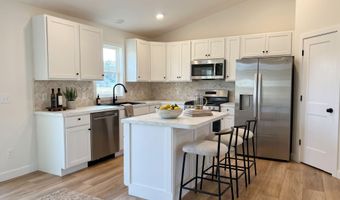 3233 Signal Point Dr, Allegan, MI 49010