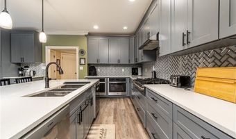 1620 Woodall View Ct, Alpharetta, GA 30004