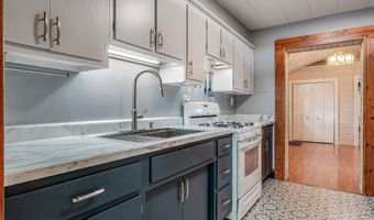 1209 S Jackson St, Auburn, IN 46706