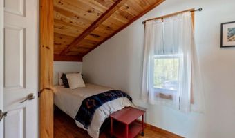 39 Bourdeau Ln N, Alburgh, VT 05440