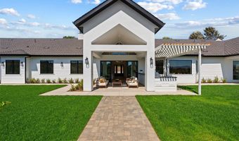 5120 Creek Oak Dr, Fallbrook, CA 92028