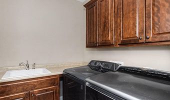 2715 Danbury Rd, Ames, IA 50010