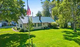 1320 STATE St, Algoma, WI 54201