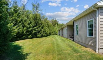41 Breakneck Hill Rd 26, Lincoln, RI 02865
