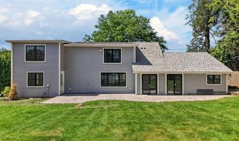 61 Applegate Rd, Cranston, RI 02920