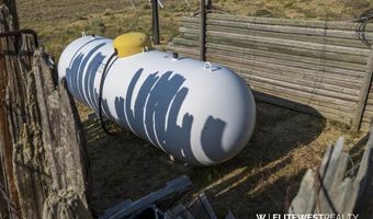 33 Cumberland Rd, Clark, WY 82435