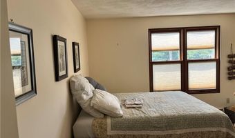 27 Venturi Grn B, North Providence, RI 02904