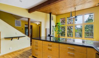 2828 Buttermilk Ln, Arcata, CA 95521