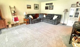 1213 E State St, Algona, IA 50511