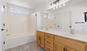 419 Sunshine Ln, Fernley, NV 89408