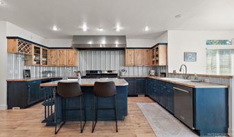 18227 Southlake Cir, Caldwell, ID 83607