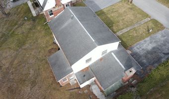 304 Plymouth St, Athens, WV 24712