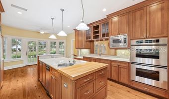 46 Hawthorne Rd, Bluffton, SC 29910
