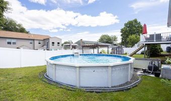 21 Beacon St, Johnston, RI 02919