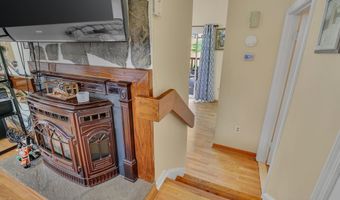 11 Watch Hill Cir 11, Cromwell, CT 06416