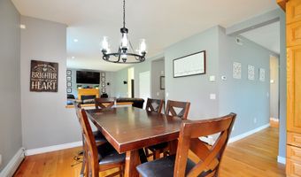 34 Chippenwood Ln, Bristol, CT 06010