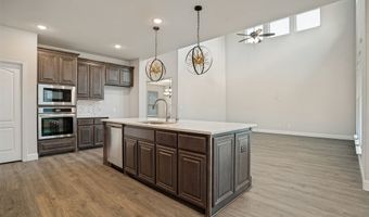 812 Woodview Ct, Anna, TX 75409