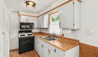 546 S Sherman St, Allegan, MI 49010