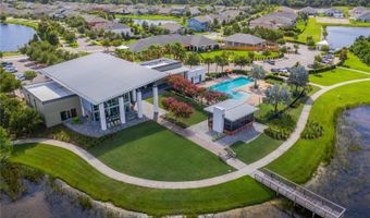 6331 VOYAGERS Pl, Apollo Beach, FL 33572