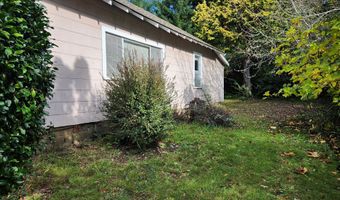 16051 S HIGHWAY 101, Brookings, OR 97415