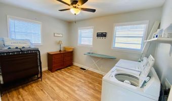 992 CLEAR CREEK Dr, Alpine, AL 35014