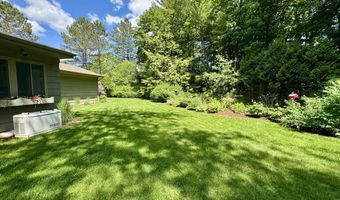 281 Clyde Rd, Bangor, ME 04401