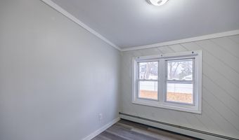 27 Flanders St, Auburn, ME 04210