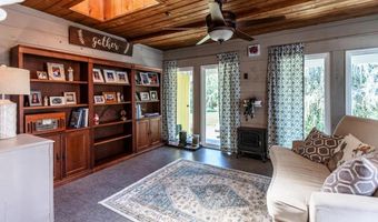 151 Burke St, Appomattox, VA 24522