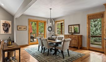 152 NW Champanelle Way, Bend, OR 97703