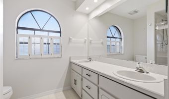 1055 KENSINGTON PARK Dr 613, Altamonte Springs, FL 32714