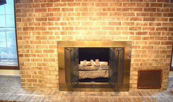 5999 TOWN & COUNTRY Rd, Bastrop, LA 71220
