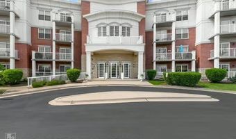 701 W Rand Rd 235, Arlington Heights, IL 60004