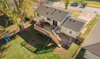 371 Messina Dr, Ballwin, MO 63021