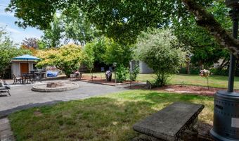 10210 SW CRESTWOOD Ct, Beaverton, OR 97008